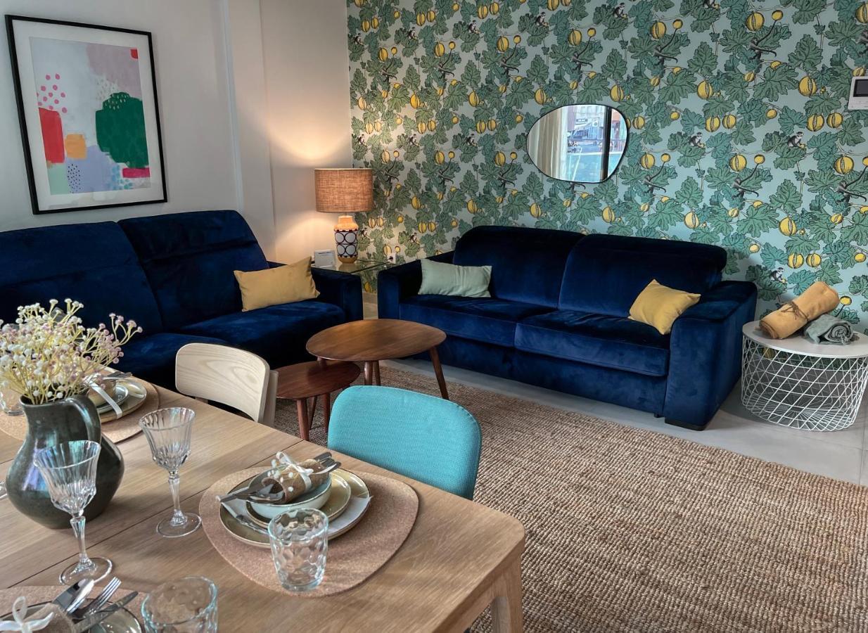 3 Bedrooms, Spacious 60 M From The Apartment *